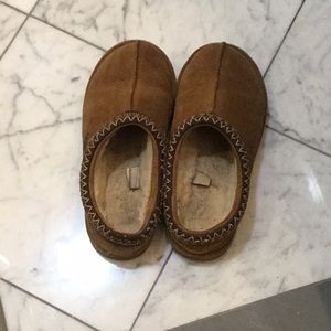 Brown Tasman ugg slippers size 7